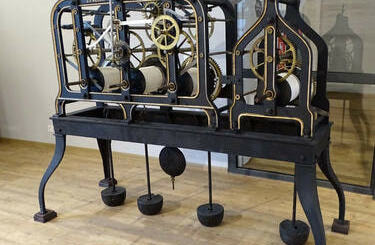  Mechanizm starego ratuszowego zegara
