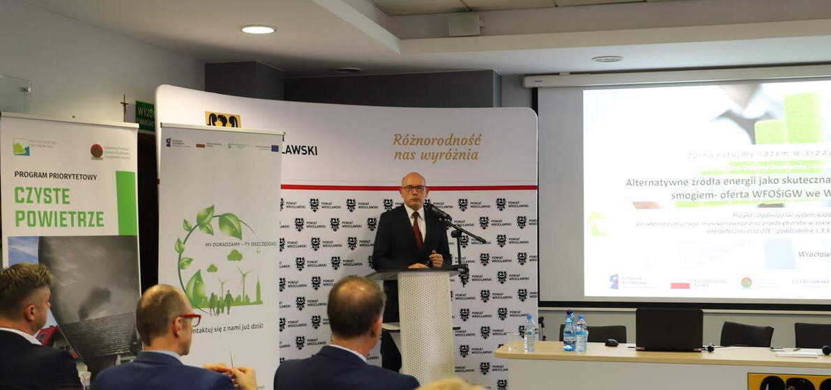 Zdjęcie do Alternatywne źr&oacute;dła energii. Problemy zanieczyszczenia powietrza...