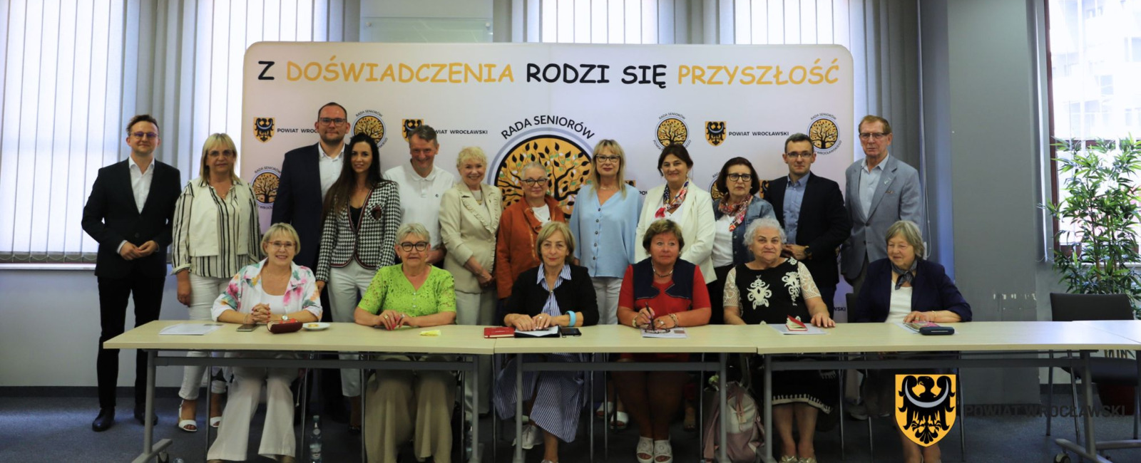 Zdjęcie do Dziesięć sesji i wiele inicjatyw. Seniorzy podsumowali kolejne miesiące...