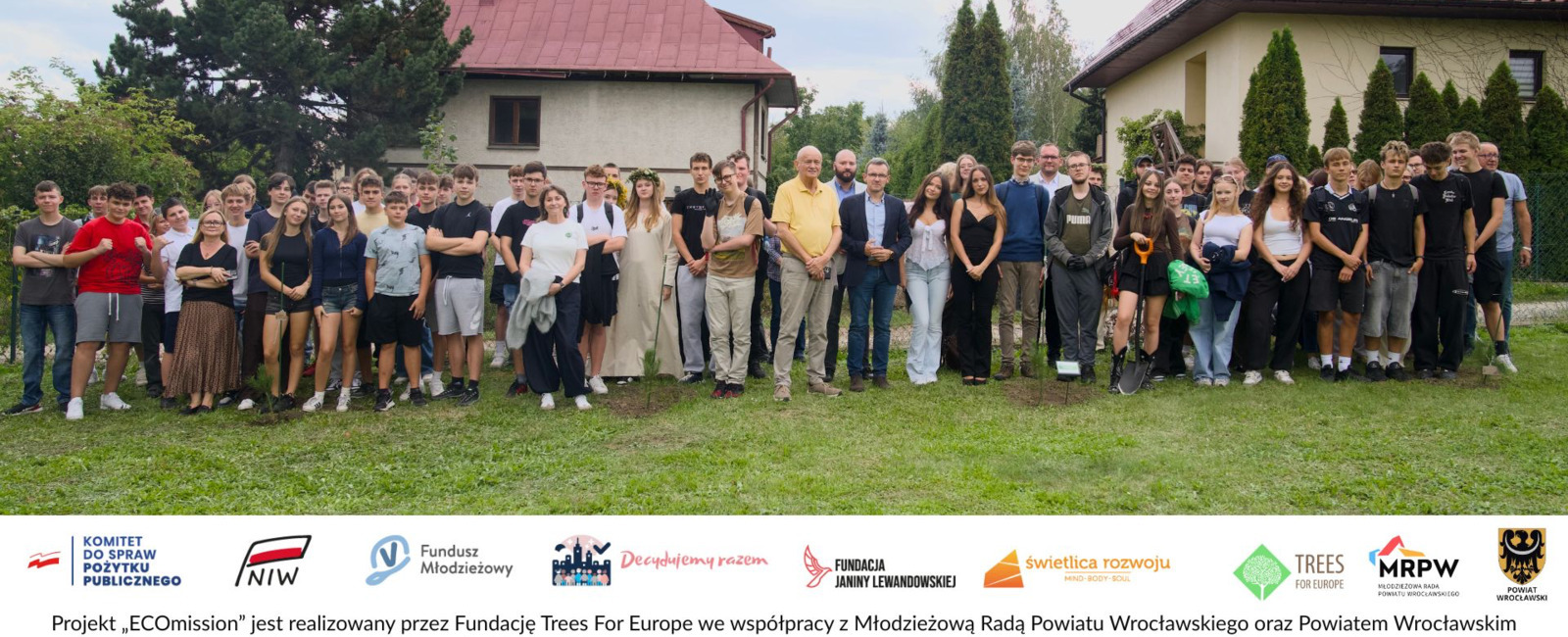 Zdjęcie do Sob&oacute;tka zasadziła przyszłość. Zielony początek projektu &bdquo;ECOmission&rdquo;
