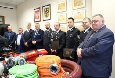 Zdjęcie do Wyr&oacute;żnienia dla zwycięzc&oacute;w Powiatowych Zawod&oacute;w...