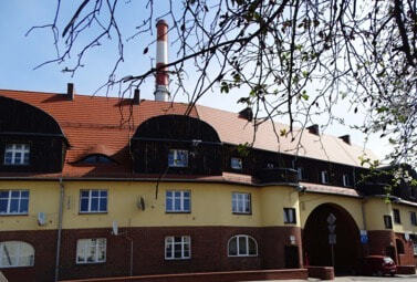 Zdjęcie do Po drugiej stronie lustra, czyli komfortowe osiedle robotnicze sprzed...