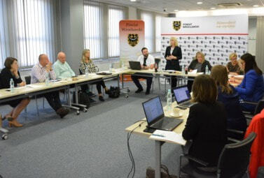 Zdjęcie do Kolejne spotkanie poświęcone Strategii Rozwoju Oświaty Powiatu Wrocławskiego...