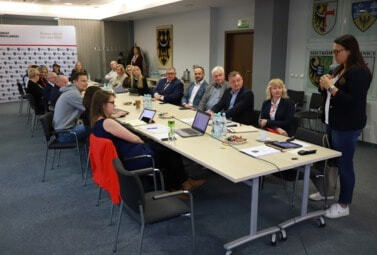 Zdjęcie do Kolejny etap prac nad Strategią Rozwoju Oświaty Powiatu Wrocławskiego...