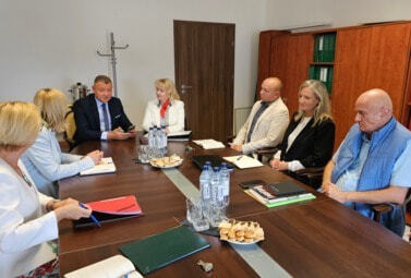 Zdjęcie do Spotkanie Starosty z Dyrektorami szk&oacute;ł i plac&oacute;wek oświatowych...