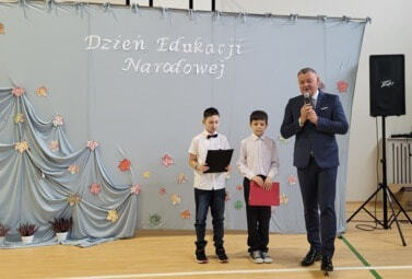 Zdjęcie do POWIATOWE OBCHODY DNIA EDUKACJI NARODOWEJ 