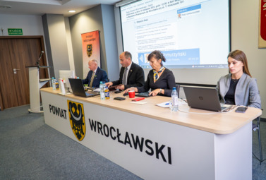 Zdjęcie do XXXII Sesja Rady Powiatu Wrocławskiego