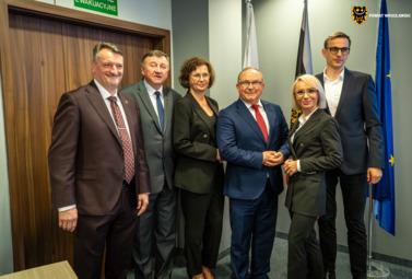 Zdjęcie do I Sesja VII Kadencji Rady Powiatu Wrocławskiego na lata 2024&ndash;2029