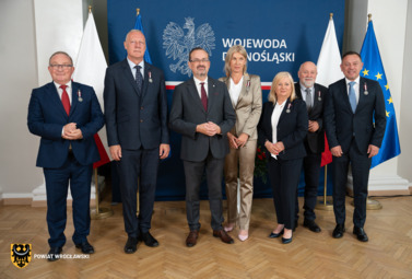 Zdjęcie do Starosta odznaczony przez Wojewodę!