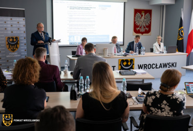 Zdjęcie do III Sesja Rady Powiatu Wrocławskiego