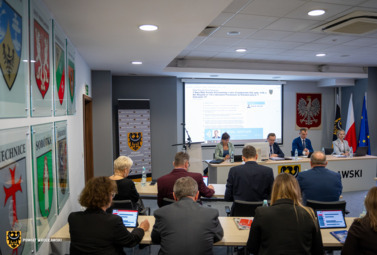 Zdjęcie do V Sesja Rady Powiatu Wrocławskiego VII kadencji