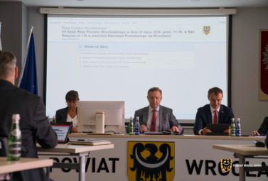 Zdjęcie do SESJA XX Sesja Rady Powiatu Wrocławskiego