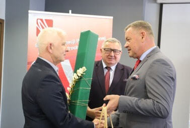 Zdjęcie do Podziękowanie za wieloletnią pracę