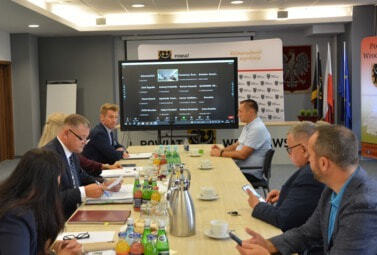 Zdjęcie do Powstał projekt Strategii Rozwoju Powiatu Wrocławskiego 2030 &ndash;...